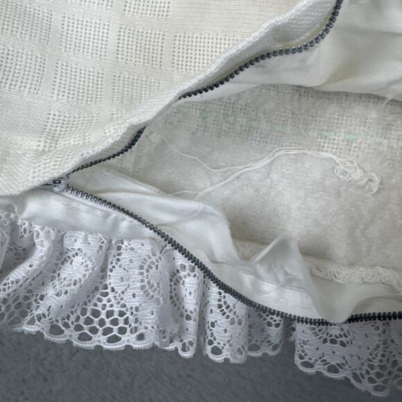 Handmade Pillow Cover Counted Cross Stitch Bunnies Lace Trim Cottage Shabby Chic - Picture 6 of 6